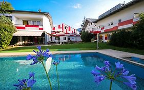 Jugendhotel Egger - Youth Hostel